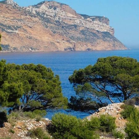 La Favorite - Centre De Cassis - Climatisation Apartment Luaran gambar